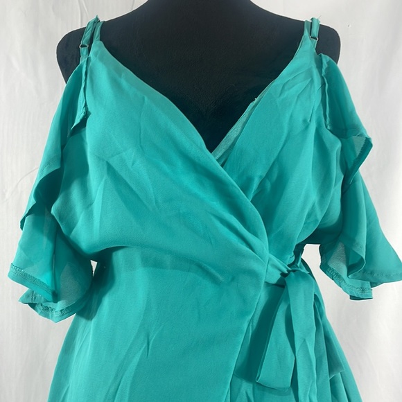 Teal Wrap Romper, open shoulder,ruffle, shorts,side tie, skorts,large - Picture 3 of 13